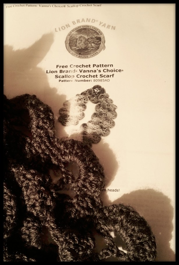 Scallop Crochet Scarf